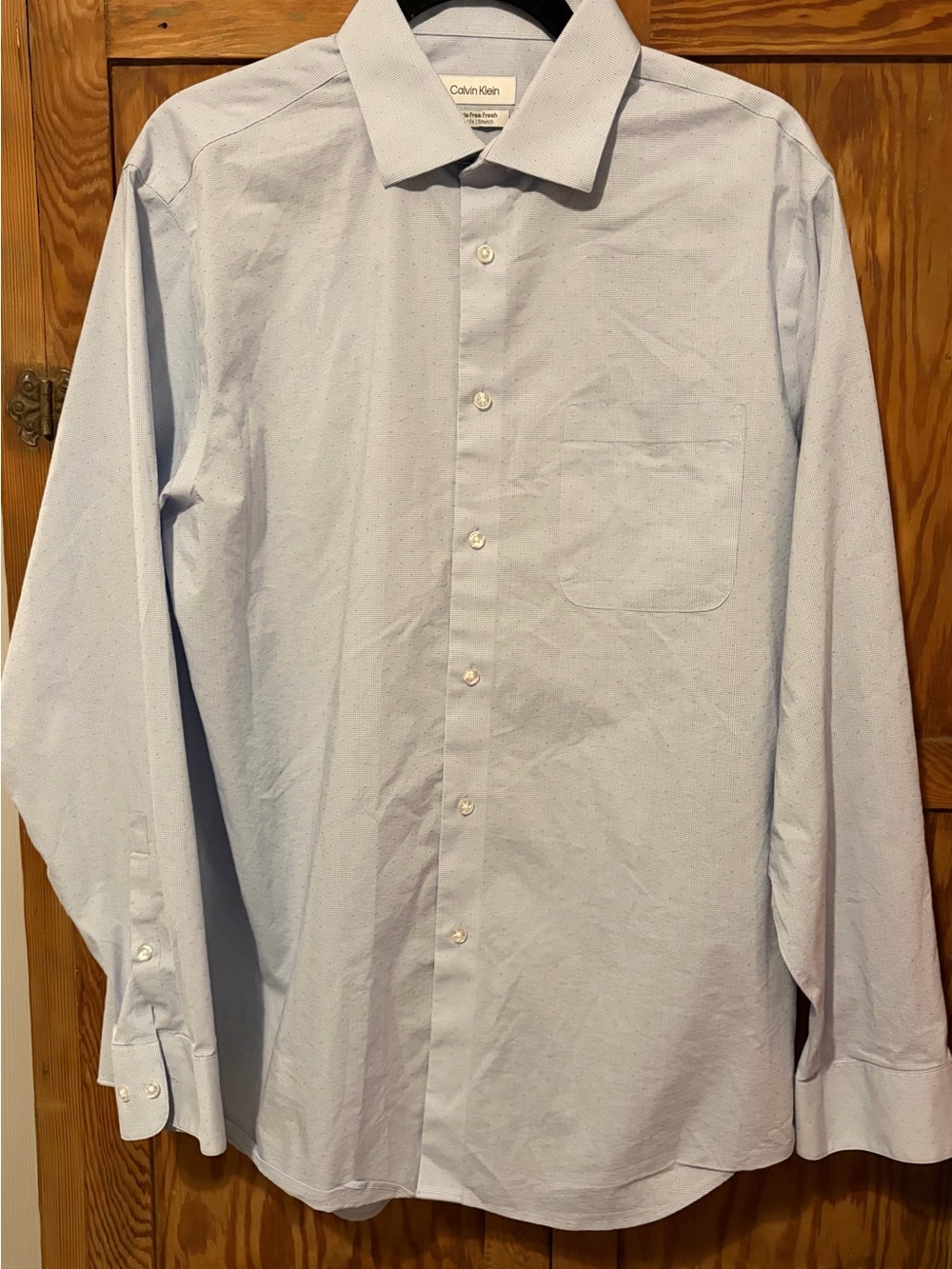 Calvin Klein Men’s Light Blue Dress Long Sleeve dress shirt. Size Large. EUC.